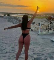 647095103: Chica busca chico en Las Palmas