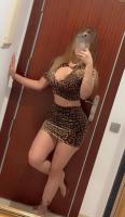 635267810: Chica busca chico en Barcelona