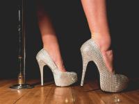 604449546: Chica busca chico en Málaga