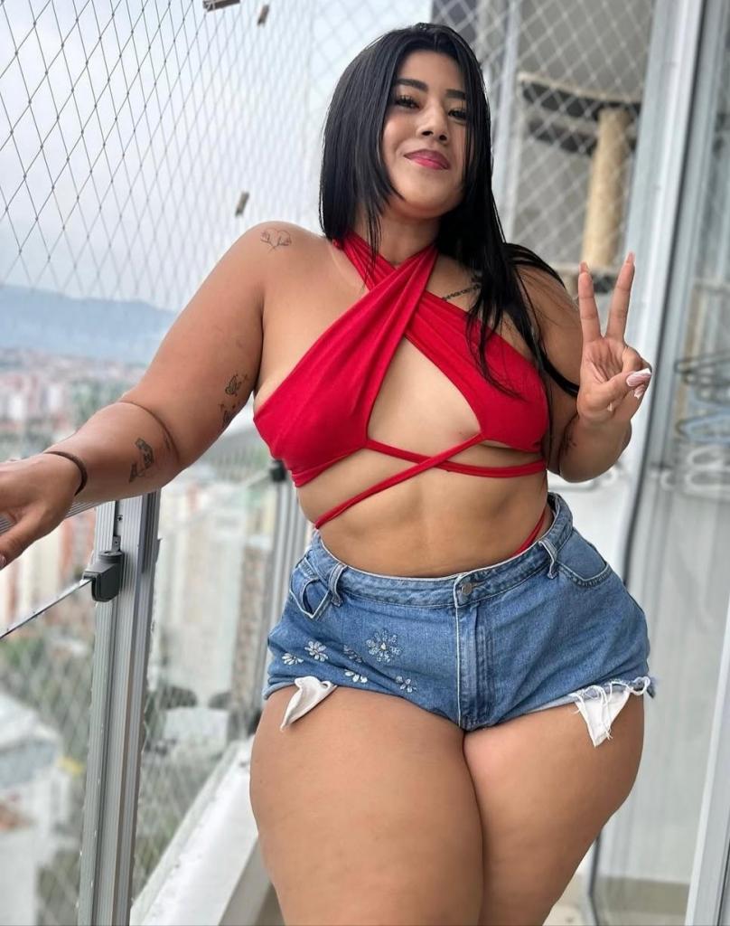 Chica busca chico en Almería: 