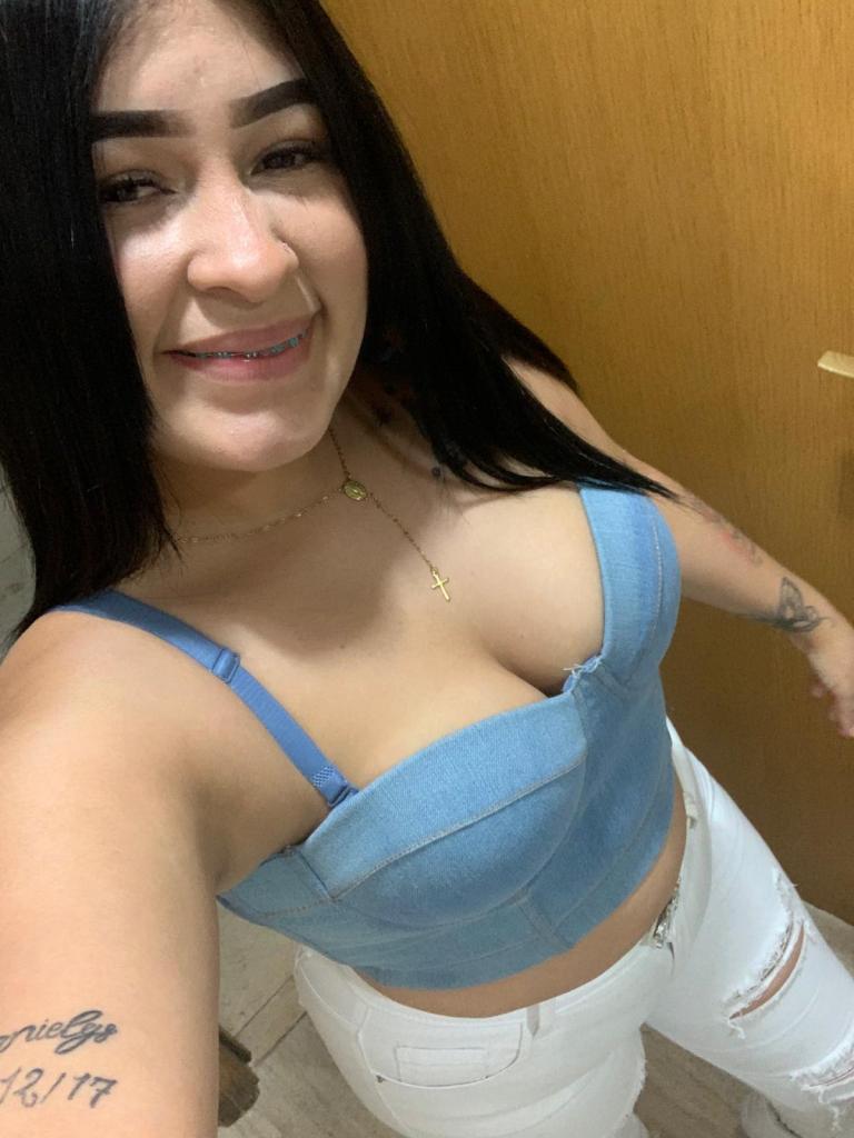 613682151: Chica busca chico en Madrid