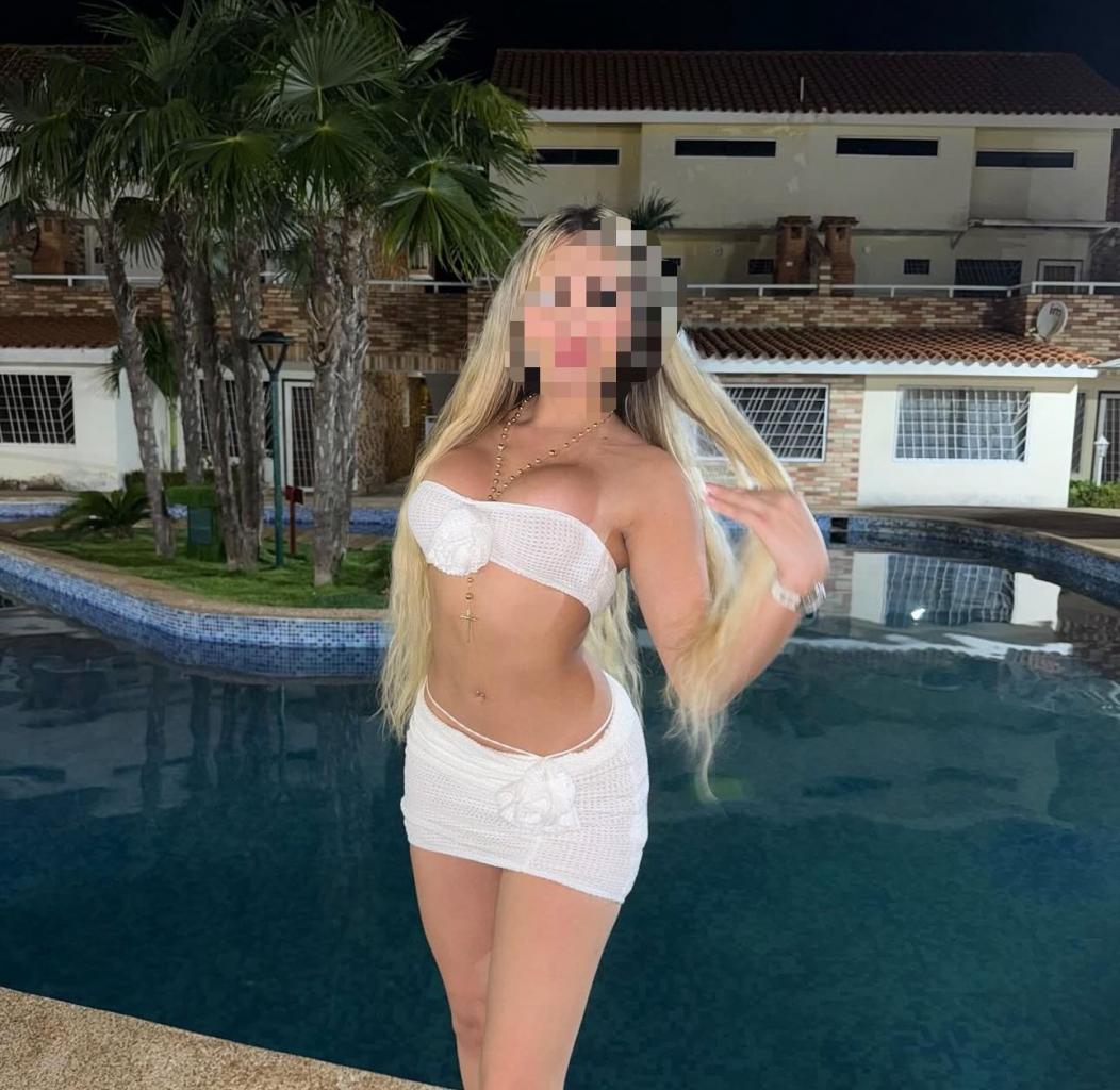 632469091: Chica busca chico en Tenerife