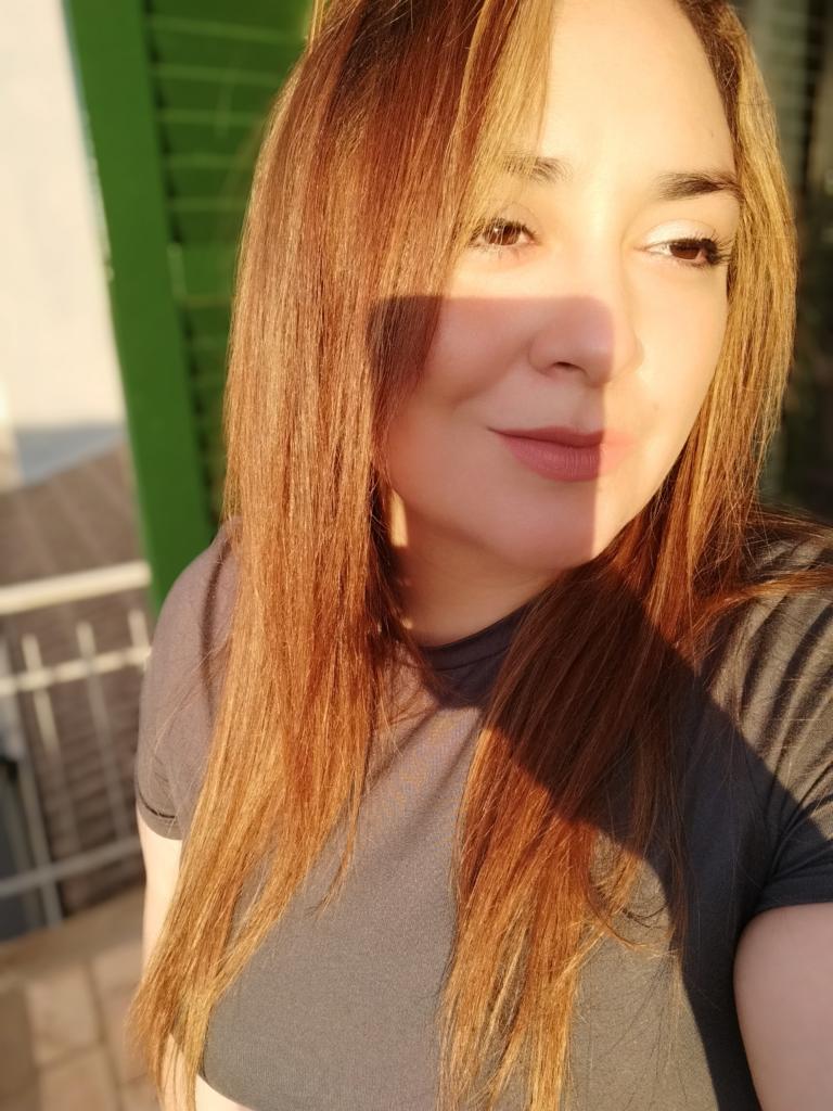 Chica busca chico en Cantabria: Chica busca chico