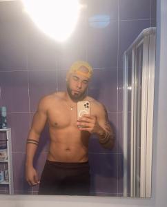 602502334: Chico busca chica en La Coruña