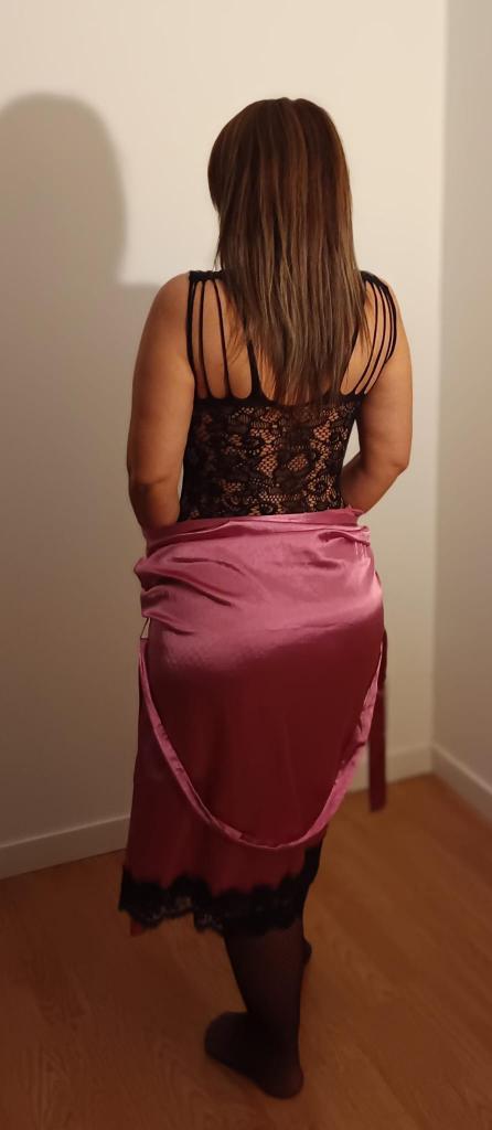 611325729: Chica busca chico en Madrid