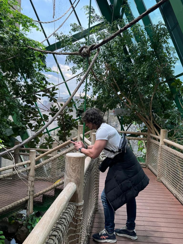 613878323: Chico busca chica en Madrid