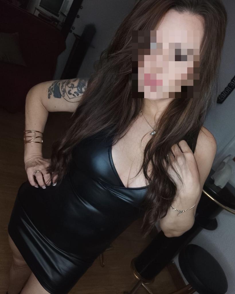 631594041: Chica busca chico en Murcia
