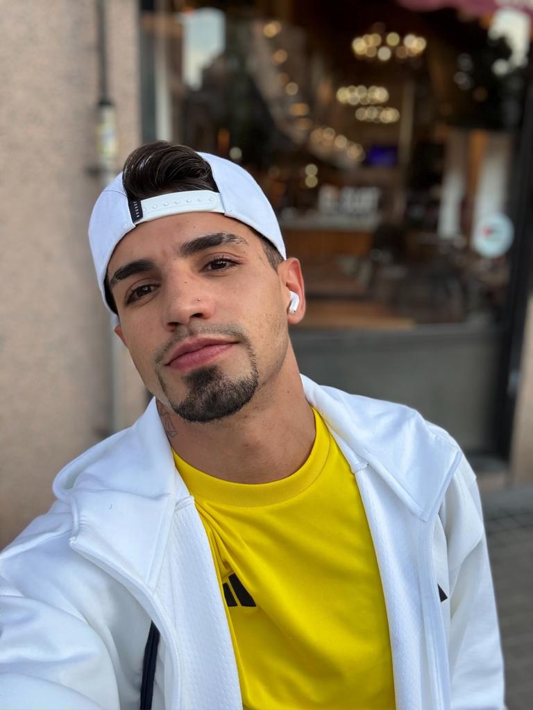 610238092: Chico busca chica en Madrid