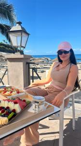 657538756: Chica busca chico en Gerona