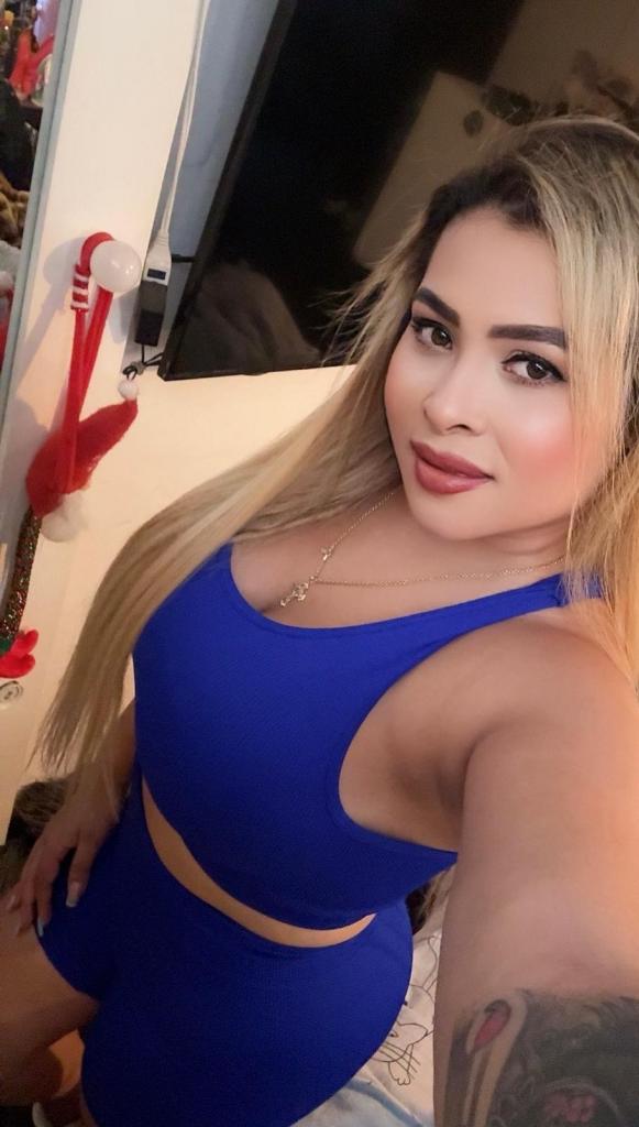 644827330: Chica busca chico en Madrid