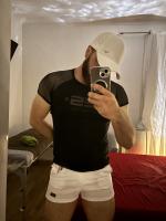 670100805: Chico busca chica en Barcelona