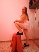 670703508: Chica busca chico en Gerona