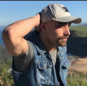 643360294: Chico busca chica en Cantabria