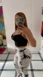 614681608: Chica busca chico en Barcelona