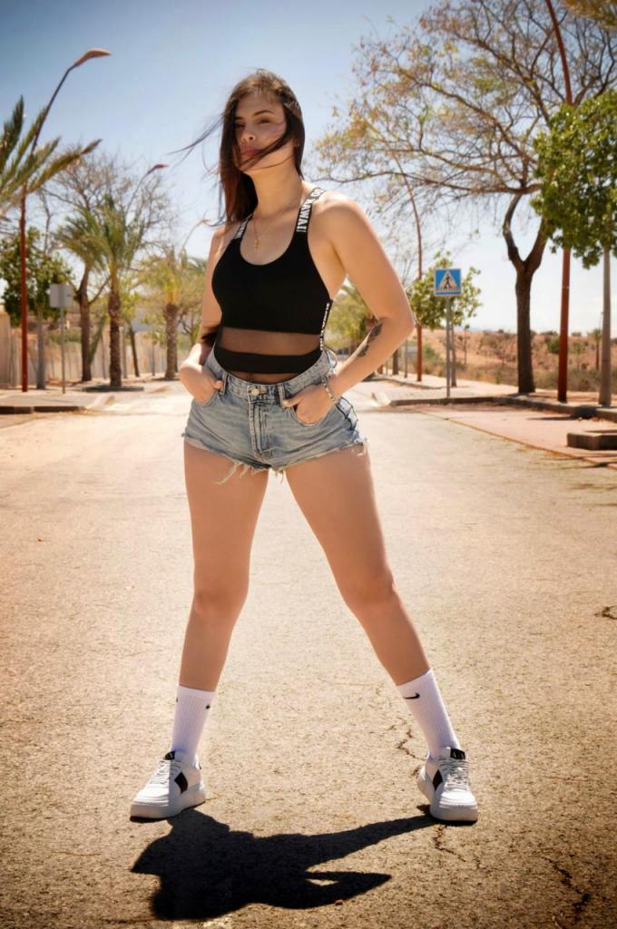 624801061: Chica busca chico en Tenerife