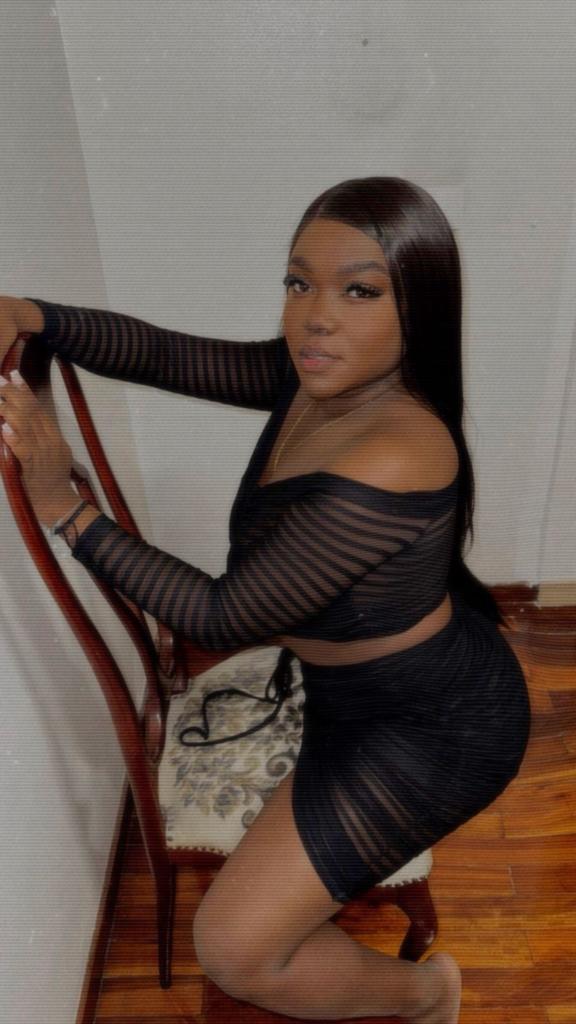 Chica busca chico en Pontevedra: Chica busca chico