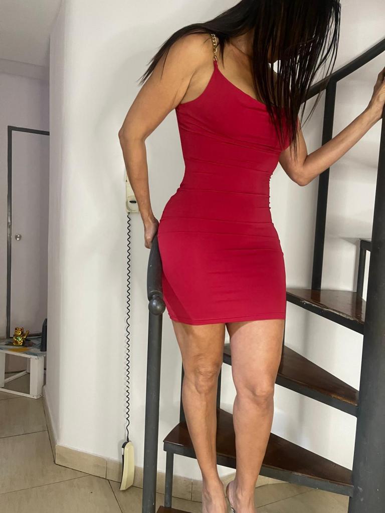 Chica busca chico en Tenerife: 