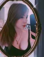 631643981: Chica busca chico en Barcelona