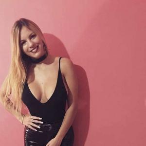 643902769: Chica busca chico en Alicante