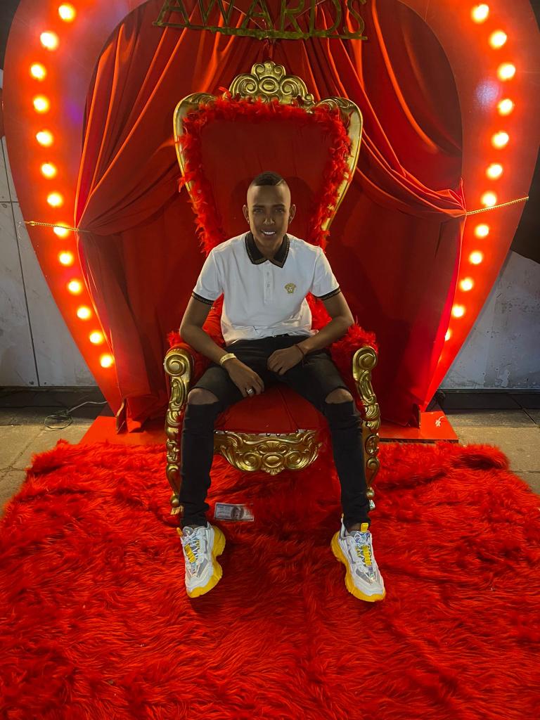 Chico busca chica en Mallorca: 