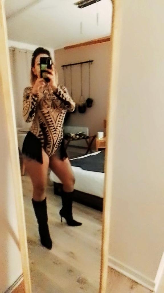 Chica busca chico en Murcia: 