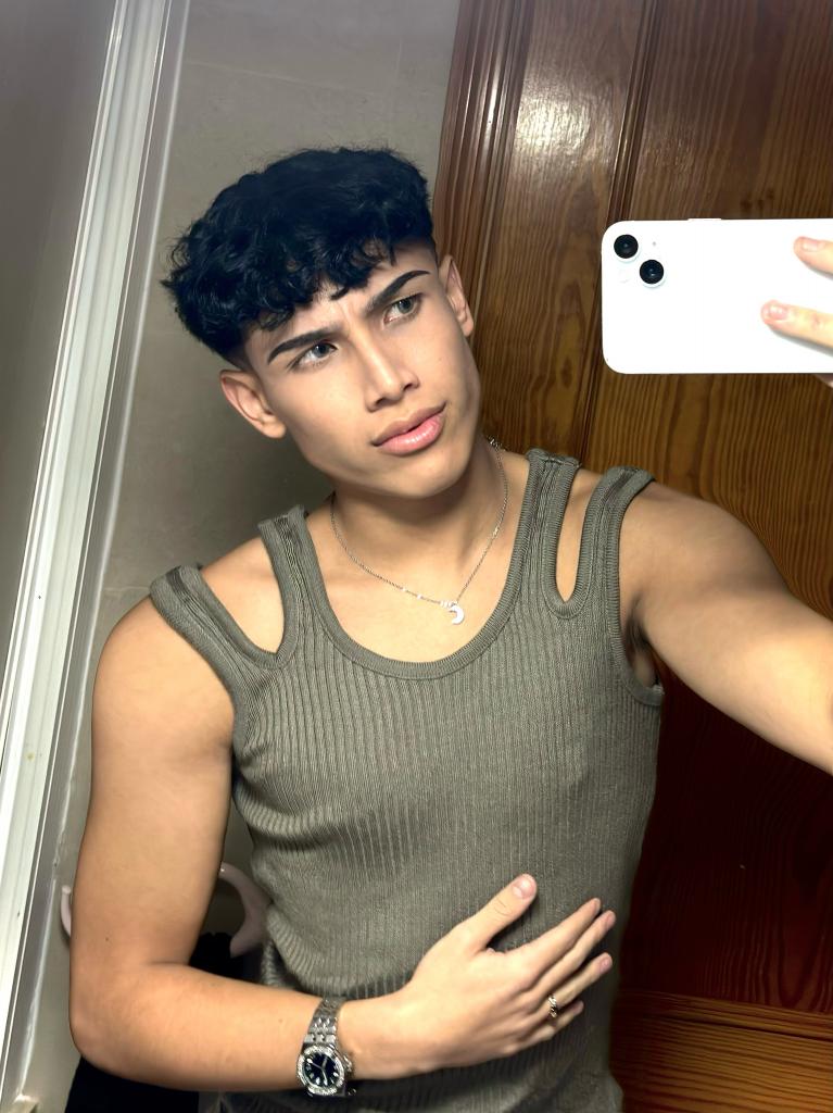 Chico busca chica en Mallorca: 