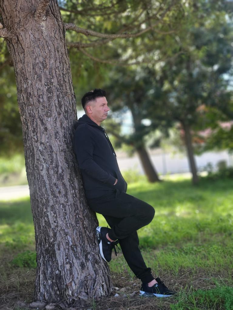 Chico busca chica en Valencia: 