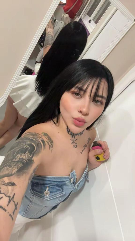 Chica busca chico en Las Palmas: Chica busca chico