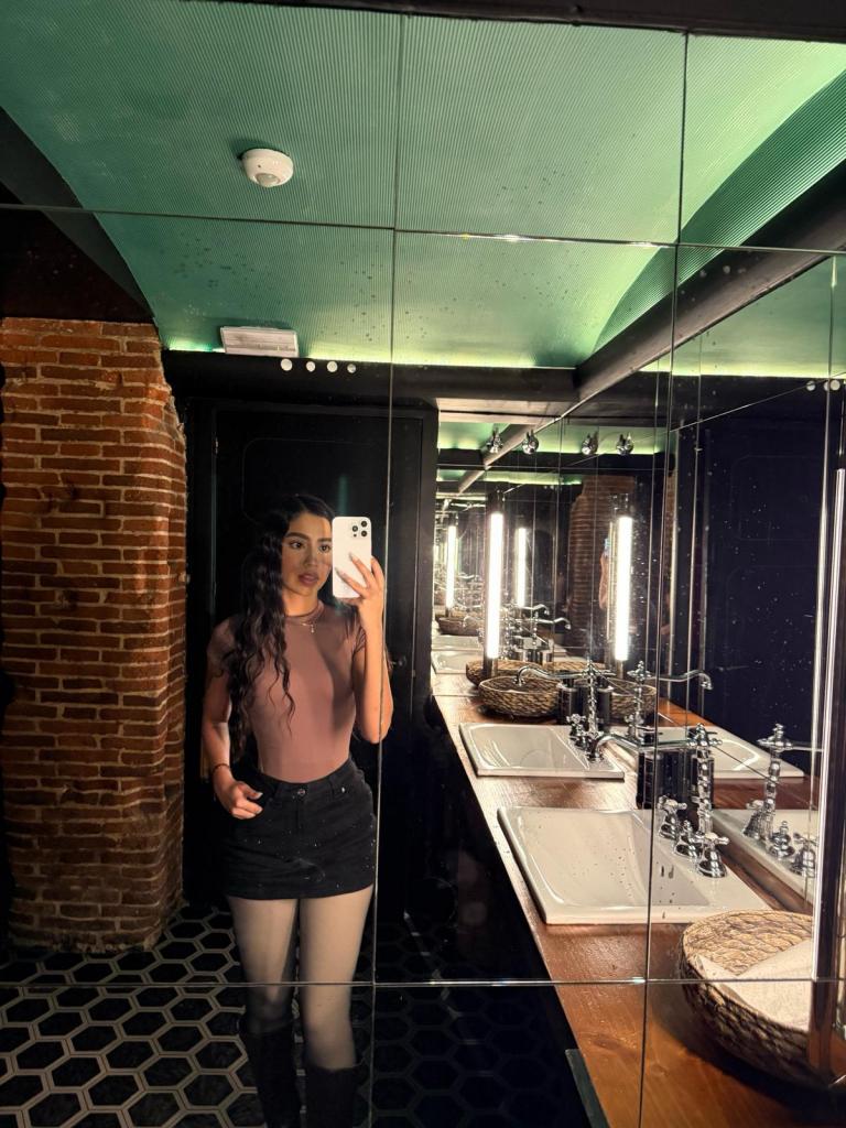 Chica busca chico en Tenerife: 