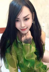 678672247: Chica busca chico en Barcelona