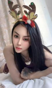 678672247: Chica busca chico en Barcelona