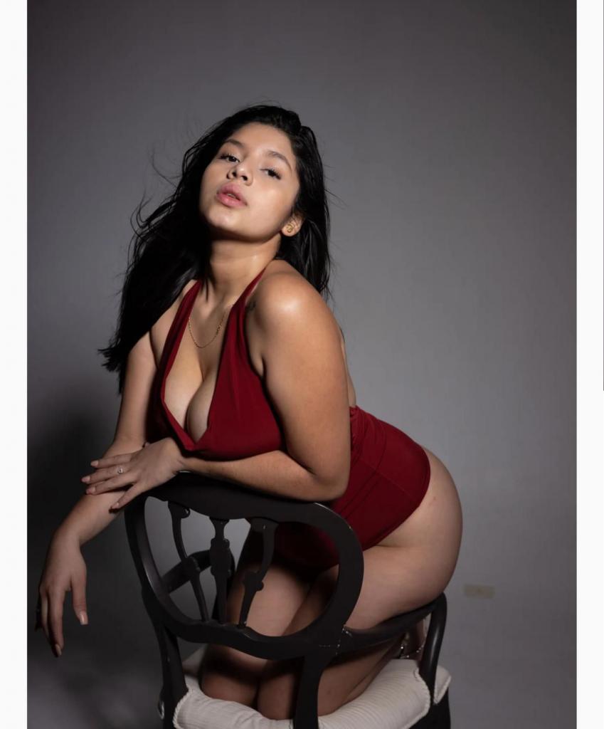 Chica busca chico en Ibiza: Chica busca chico