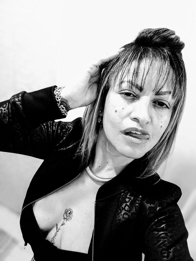 611221060: Chica busca chico en Murcia