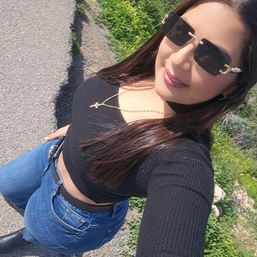 Chica busca chico en Ibiza: 