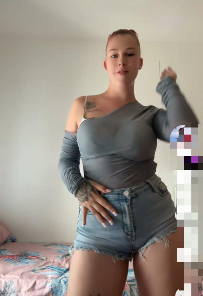 617644684: Chica busca chico en Valencia