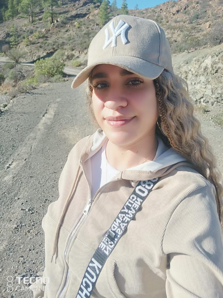 662645368: Chica busca chico en Tenerife