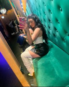 Chica busca chico en Almería: 