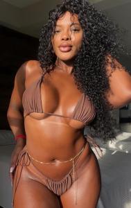 635023317: Chica busca chico en Huesca