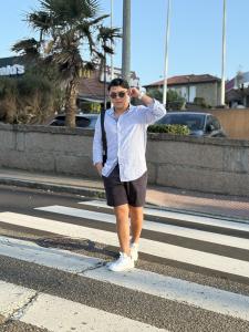 642227329: Chico busca chica en Pontevedra