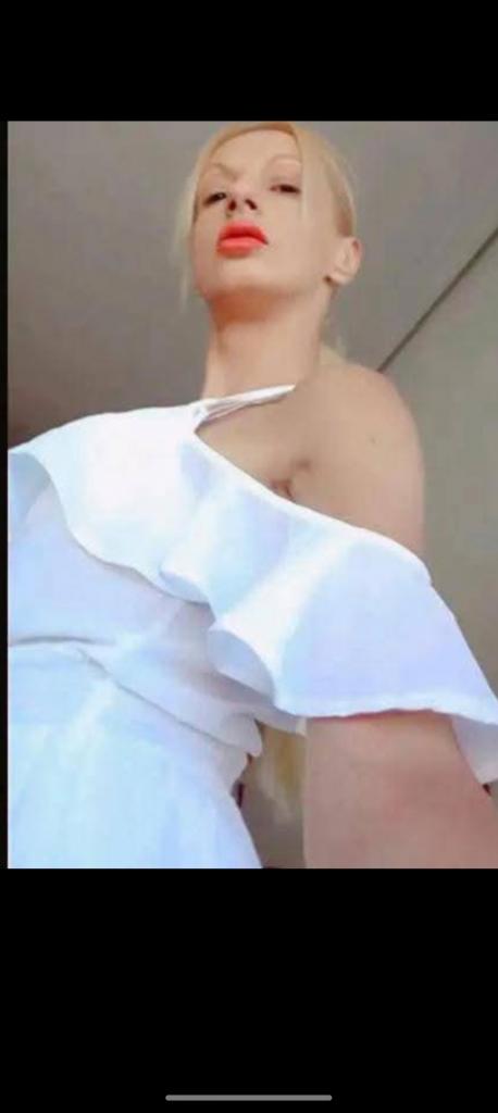 643712460: Chica busca chico en Pontevedra