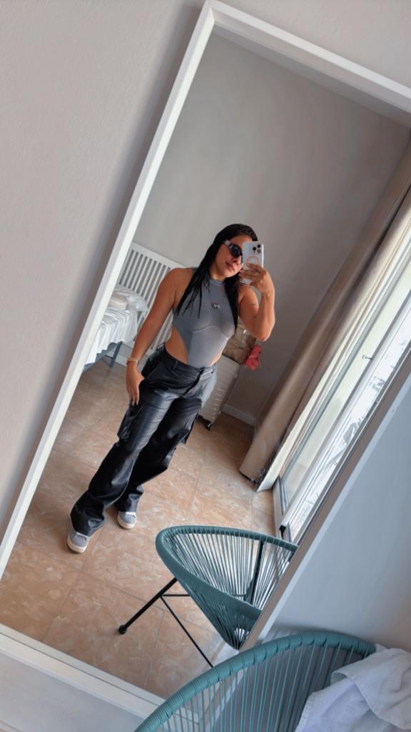 675420790: Chica busca chico en Almería