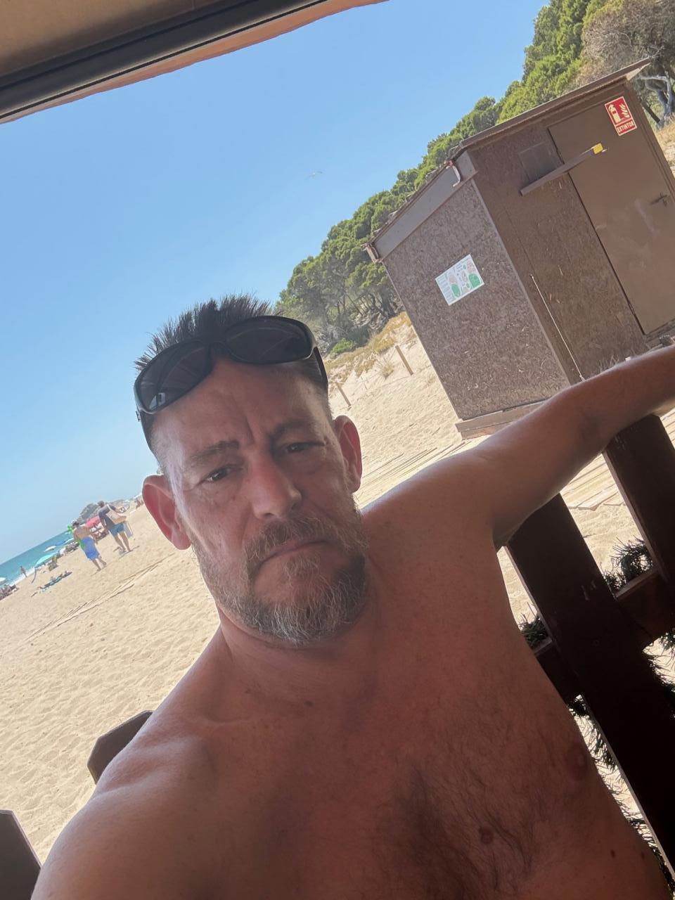 Chico busca chica en Huesca: 