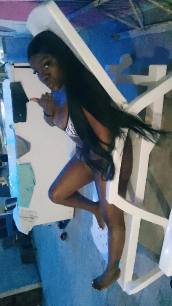 Chica busca chico en Pontevedra: 