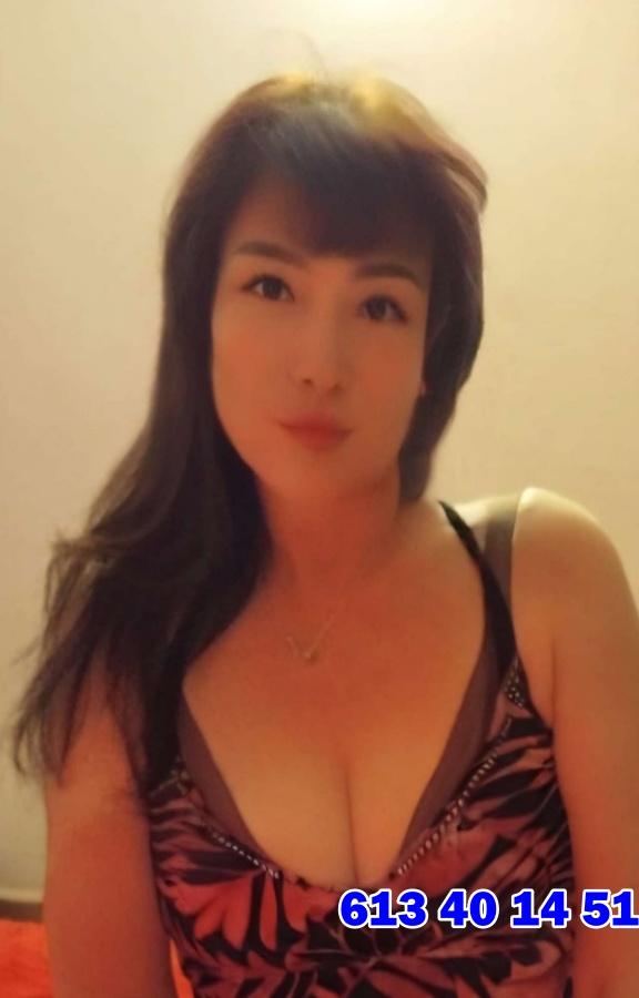 673779401: Chica busca chico en Gerona