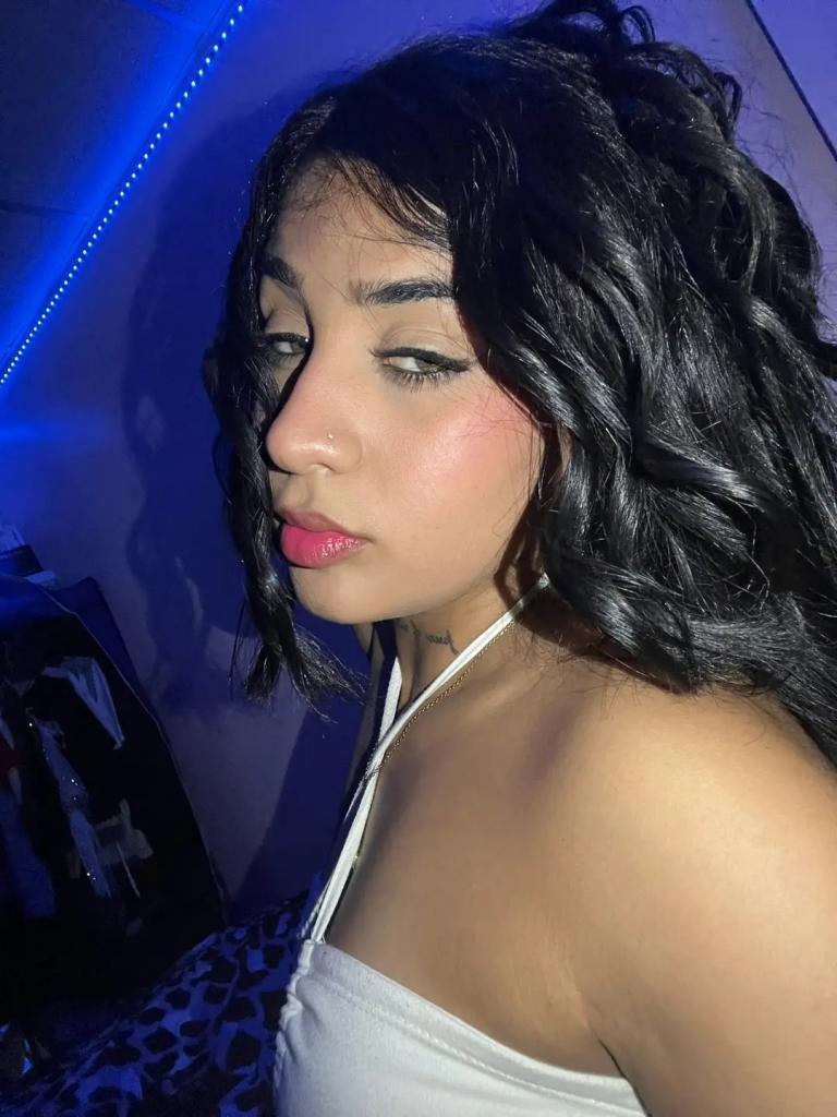 633409268: Chica busca chico en Mallorca