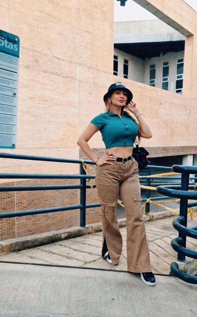 681098657: Chica busca chico en Mallorca