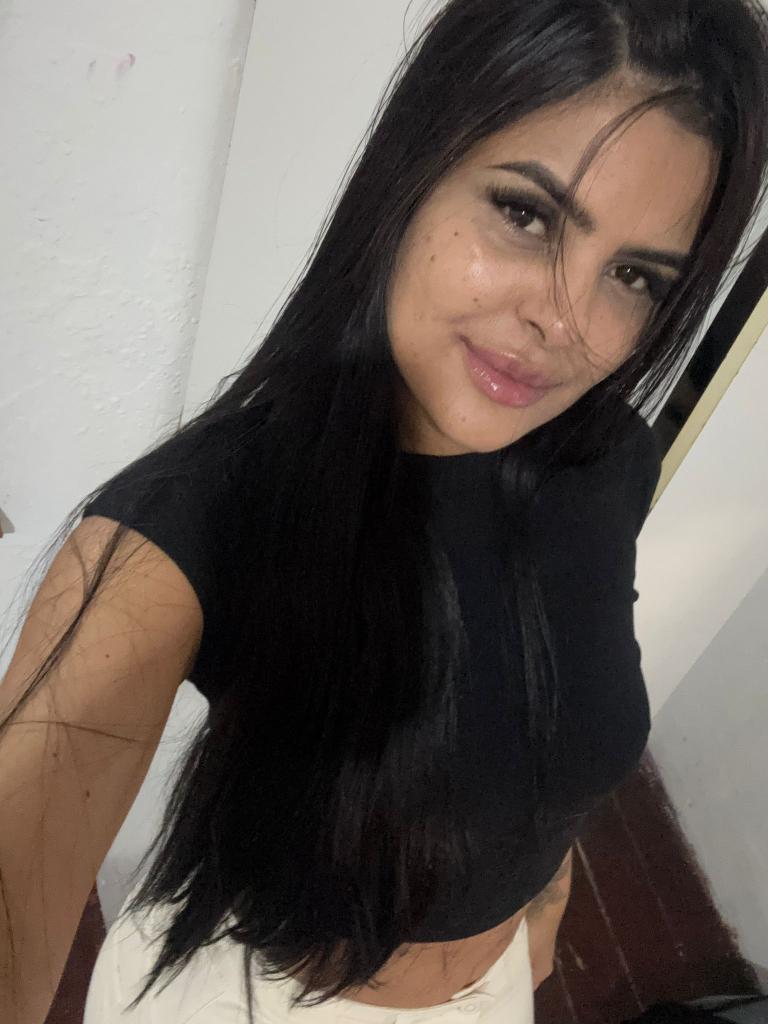 643366539: Chica busca chico en La Rioja