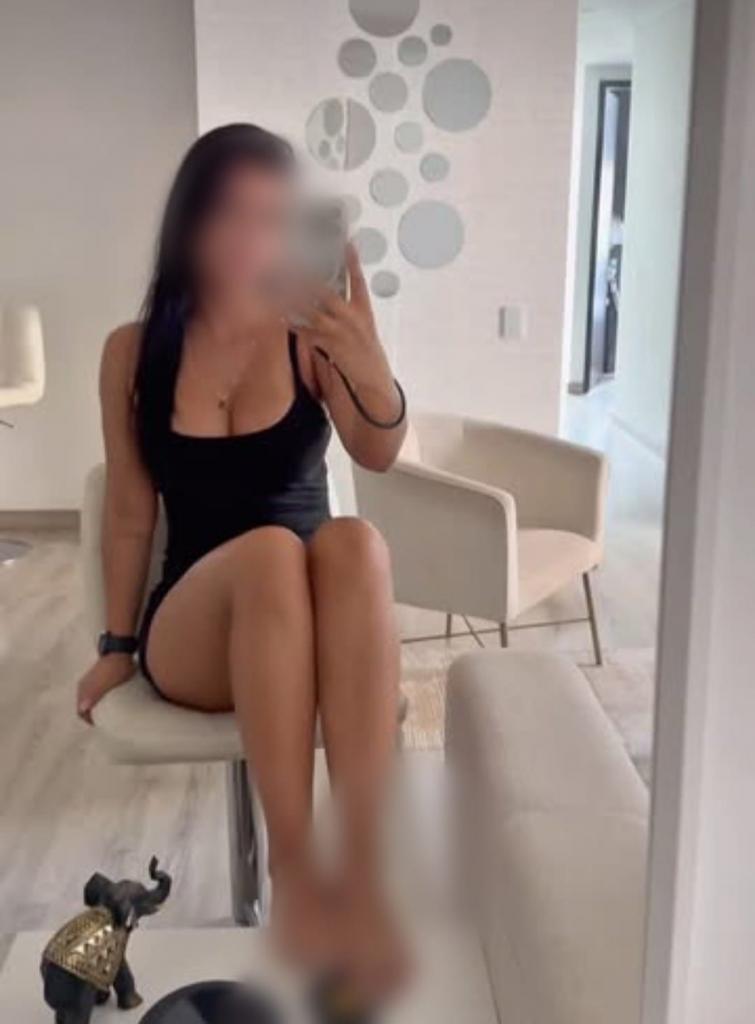 672507059: Chica busca chico en Madrid