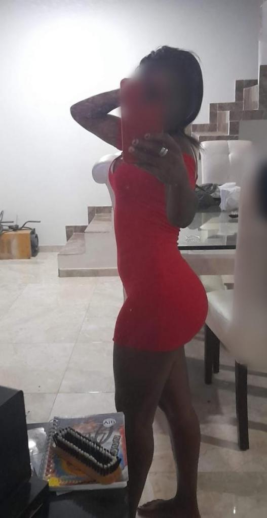 611282791: Chica busca chico en Orense