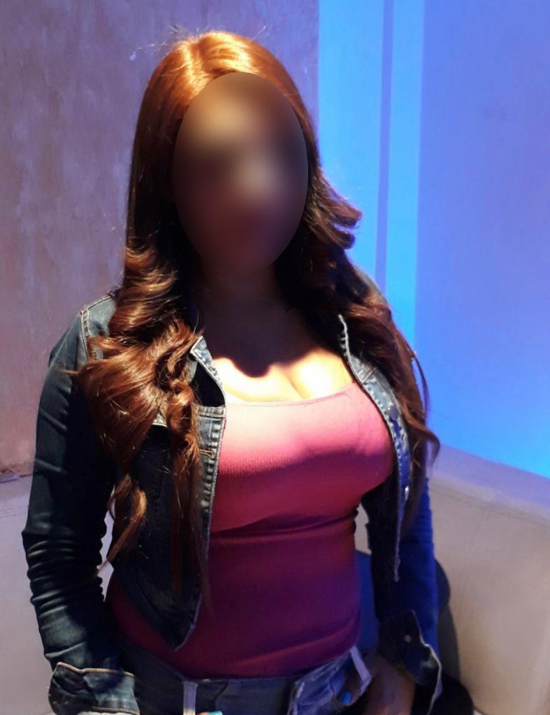 613680174: Chica busca chico en Málaga